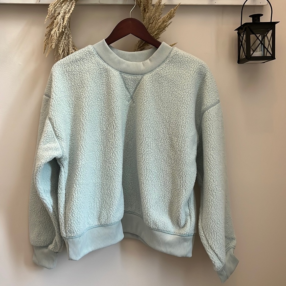 Sherpa crewneck